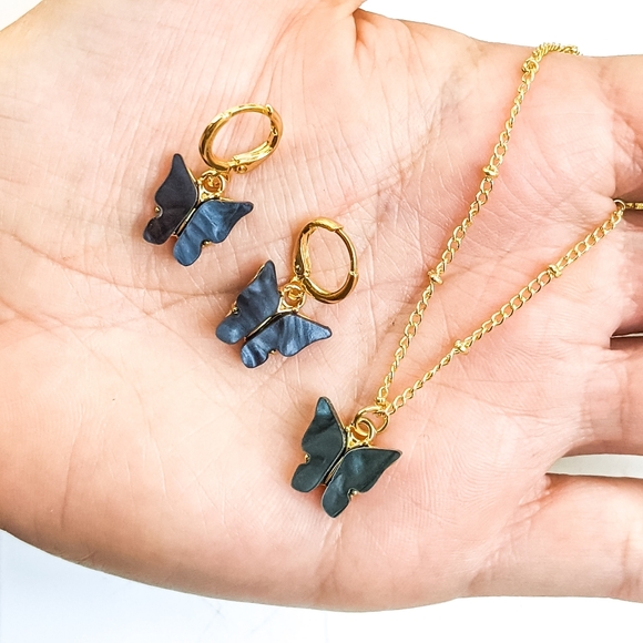 Holographic Iridescent Acrylic Gold Jewelry Sets - Picture 7 of 12